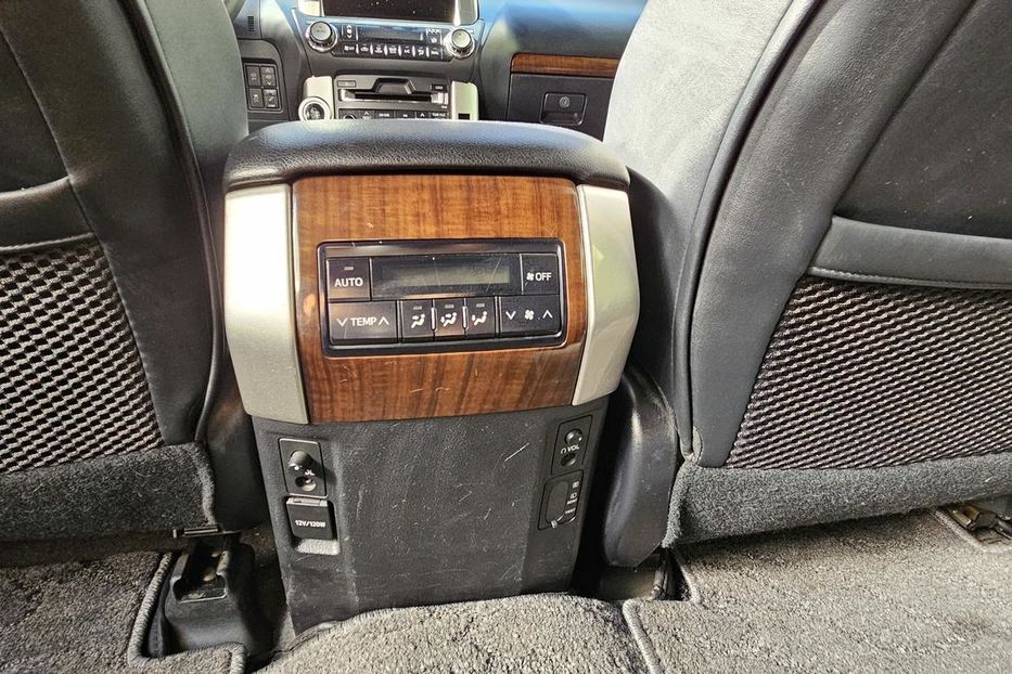 Продам Toyota Land Cruiser Prado 150 2010 года в Одессе