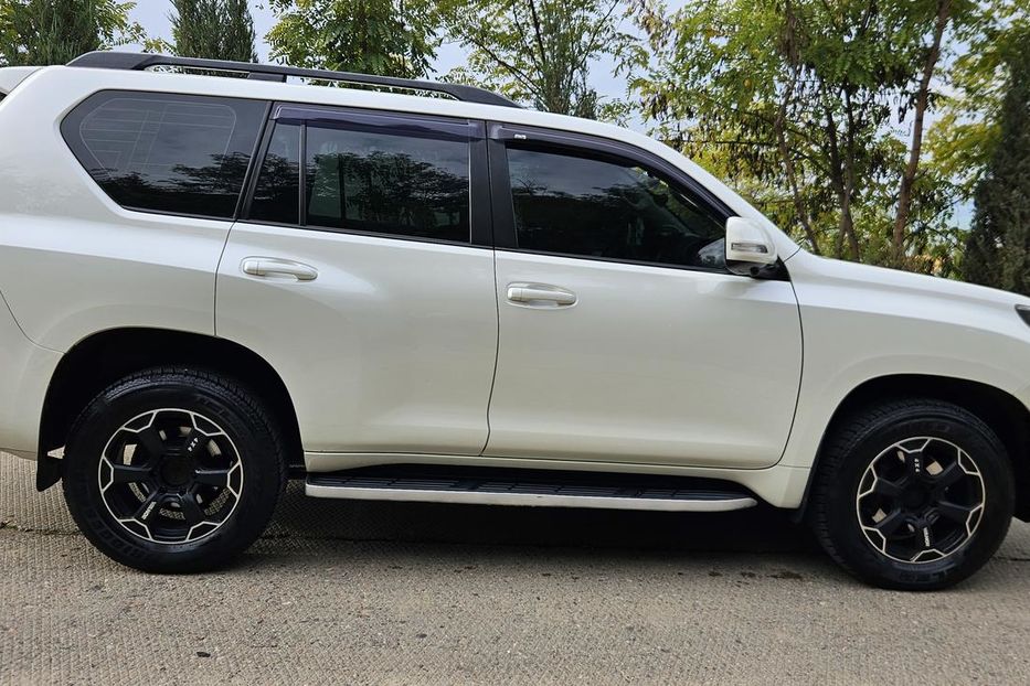 Продам Toyota Land Cruiser Prado 150 2010 года в Одессе