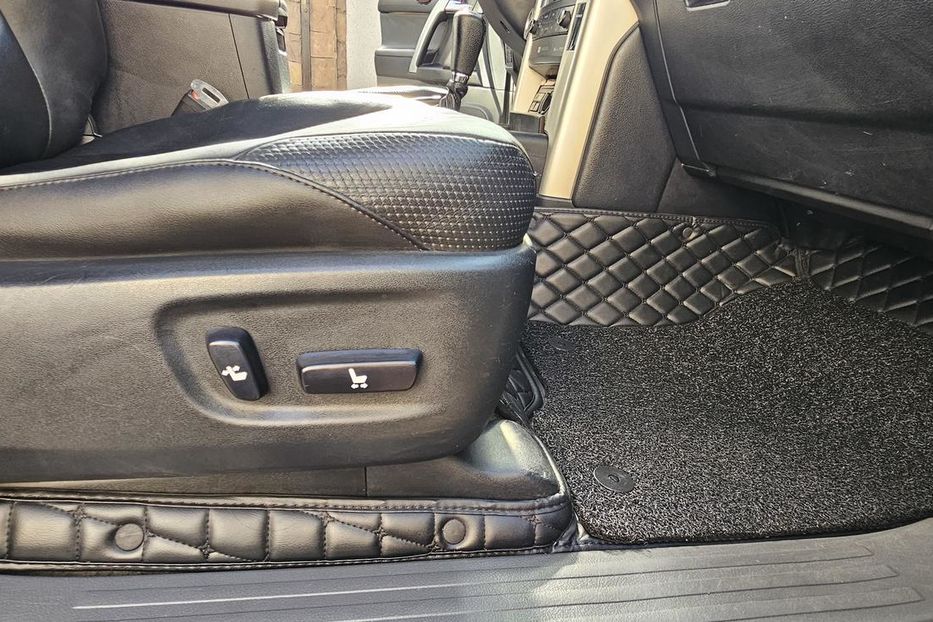 Продам Toyota Land Cruiser Prado 150 2010 года в Одессе