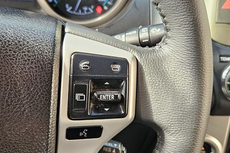Продам Toyota Land Cruiser Prado 150 2010 года в Одессе