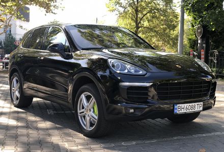 Продам Porsche Cayenne Hybrid.Расход 5,8  2016 года в Одессе