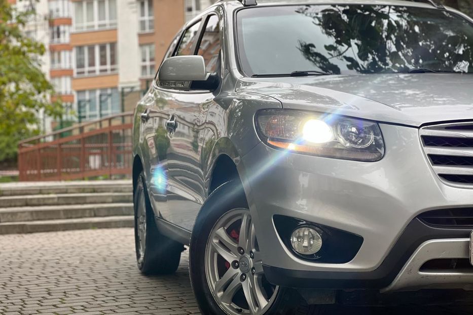Продам Hyundai Santa FE 2013 года в Николаеве