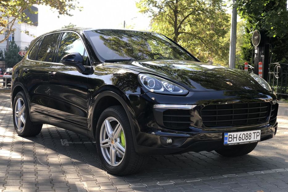 Продам Porsche Cayenne Hybrid.Расход 5,8  2016 года в Одессе