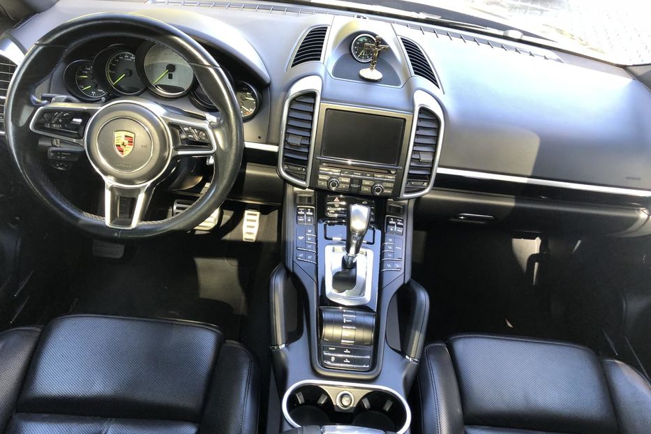 Продам Porsche Cayenne Hybrid.Расход 5,8  2016 года в Одессе