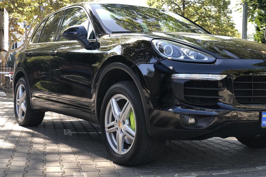 Продам Porsche Cayenne Hybrid.Расход 5,8  2016 года в Одессе
