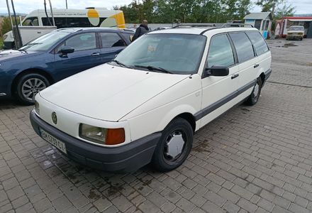 Продам Volkswagen Passat B3 1989 года в Черновцах