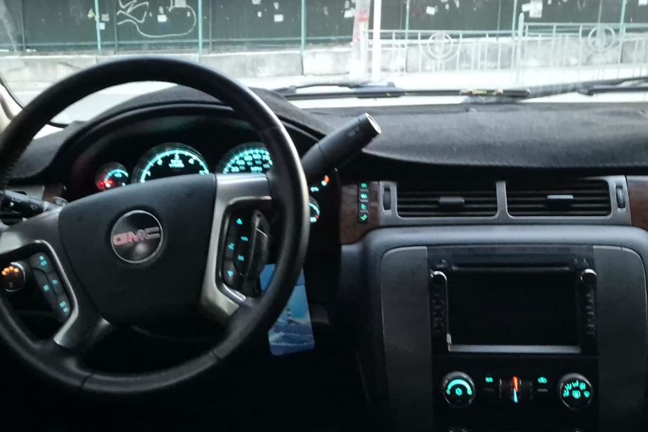 Продам GMC Yukon III 2007 года в Киеве