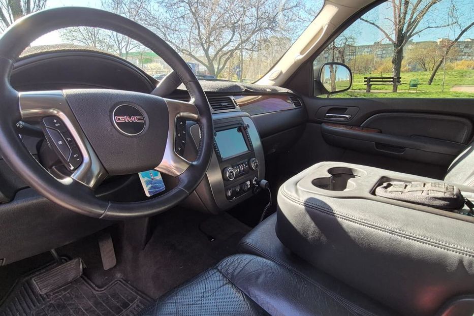 Продам GMC Yukon III 2007 года в Киеве