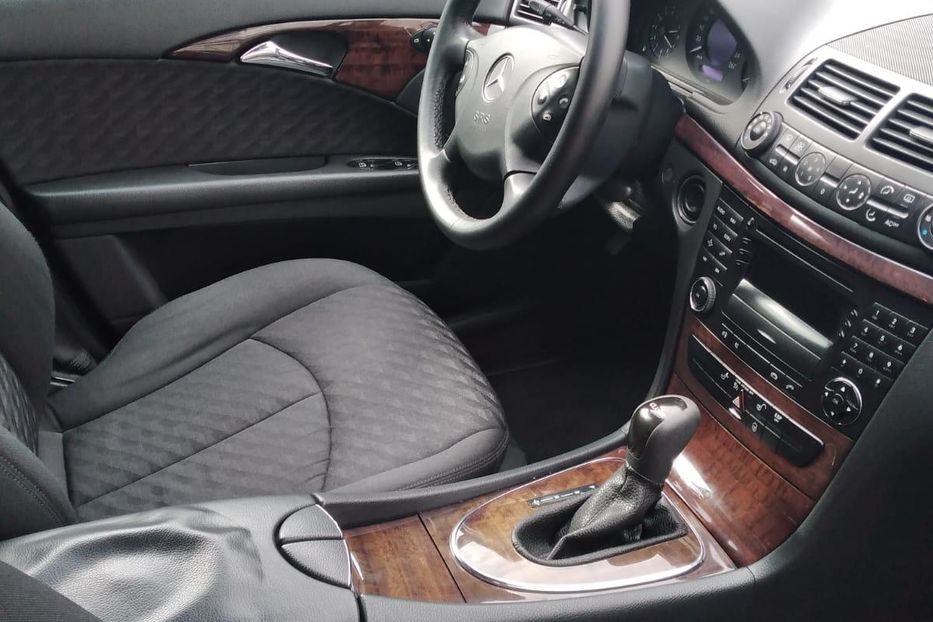 Продам Mercedes-Benz E-Class 2004 года в г. Каменец-Подольский, Хмельницкая область