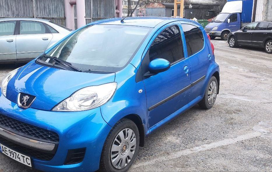 Продам Peugeot 107 2011 года в Днепре