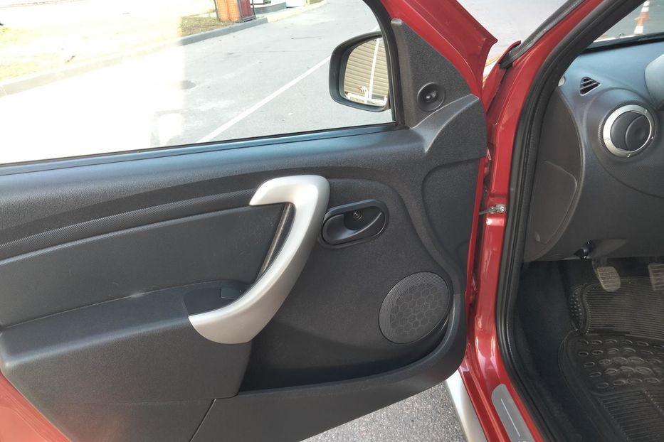 Продам Dacia Sandero 2011 года в Полтаве