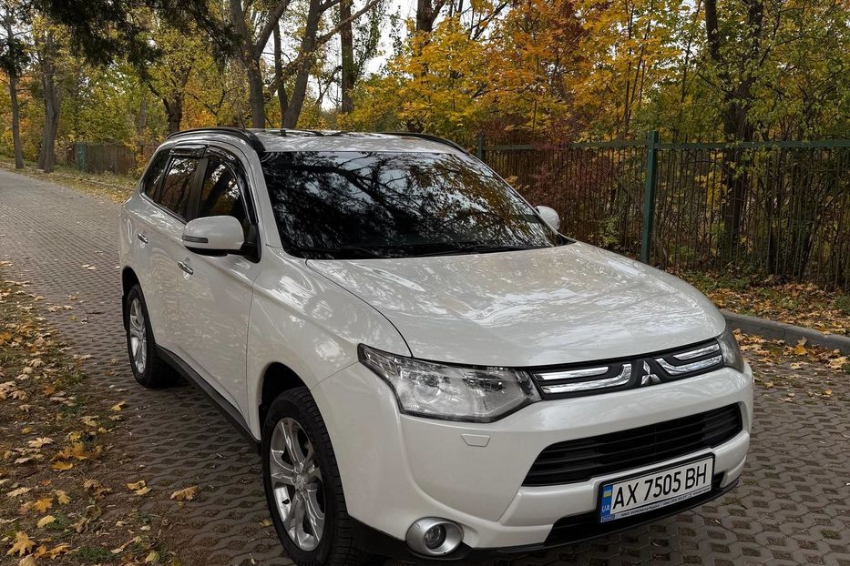 Продам Mitsubishi Outlander Повна  2013 года в Харькове