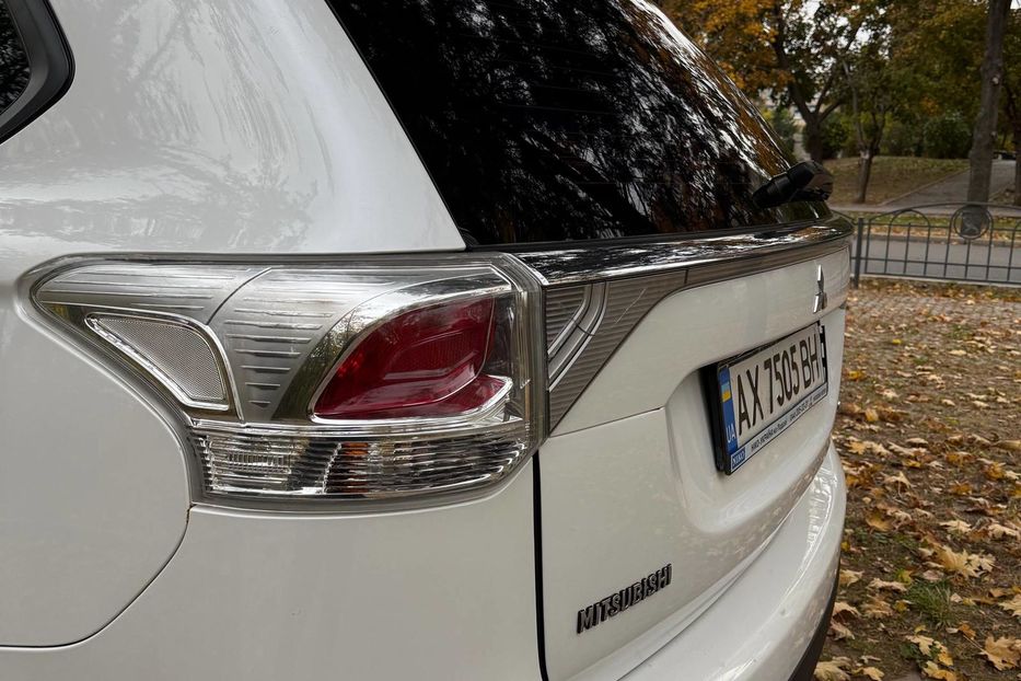 Продам Mitsubishi Outlander Повна  2013 года в Харькове
