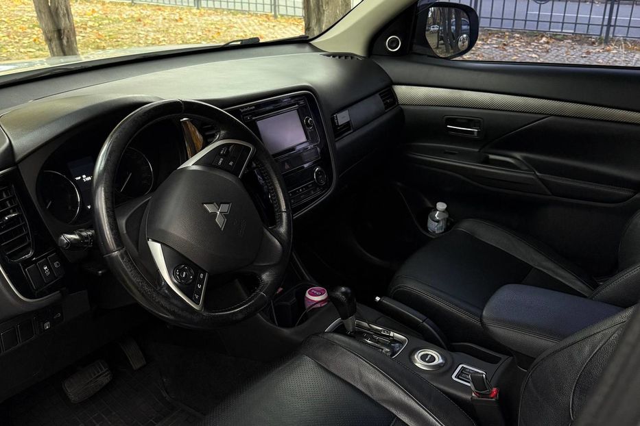 Продам Mitsubishi Outlander Повна  2013 года в Харькове