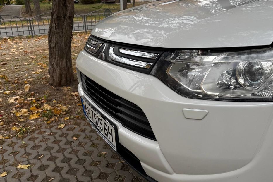 Продам Mitsubishi Outlander Повна  2013 года в Харькове