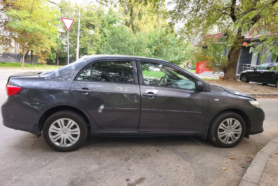 Продам Toyota Corolla 2008 года в Киеве