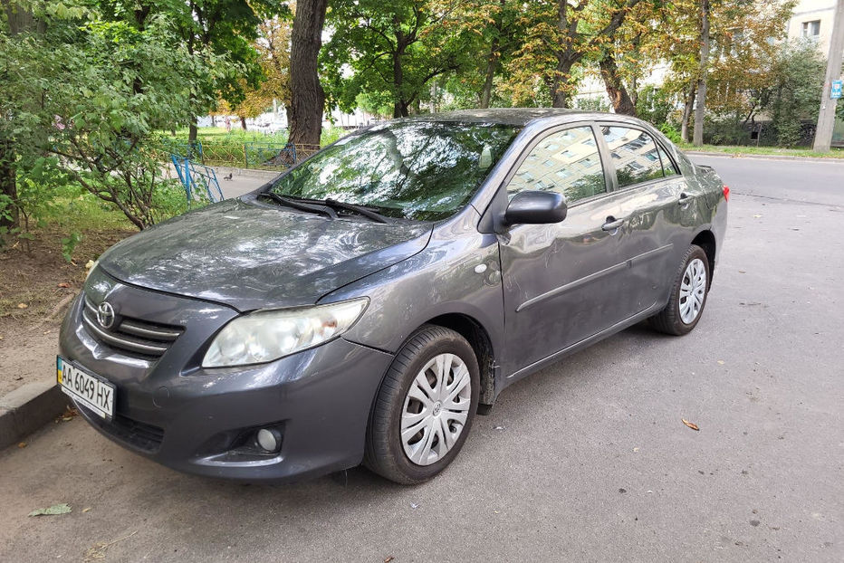 Продам Toyota Corolla 2008 года в Киеве