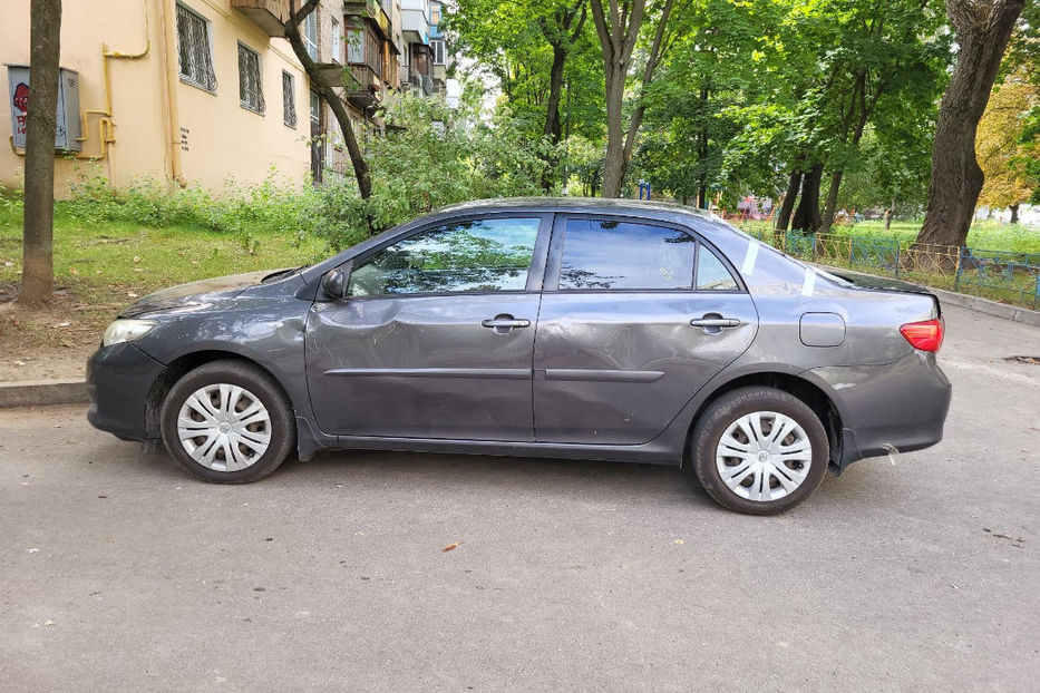 Продам Toyota Corolla 2008 года в Киеве