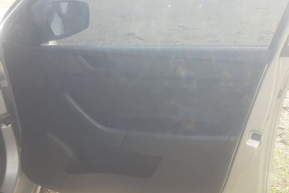 Продам Skoda Rapid 2013 года в Днепре