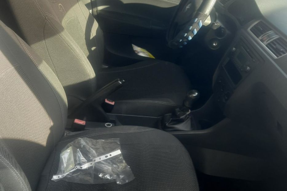Продам Skoda Rapid 2013 года в Днепре
