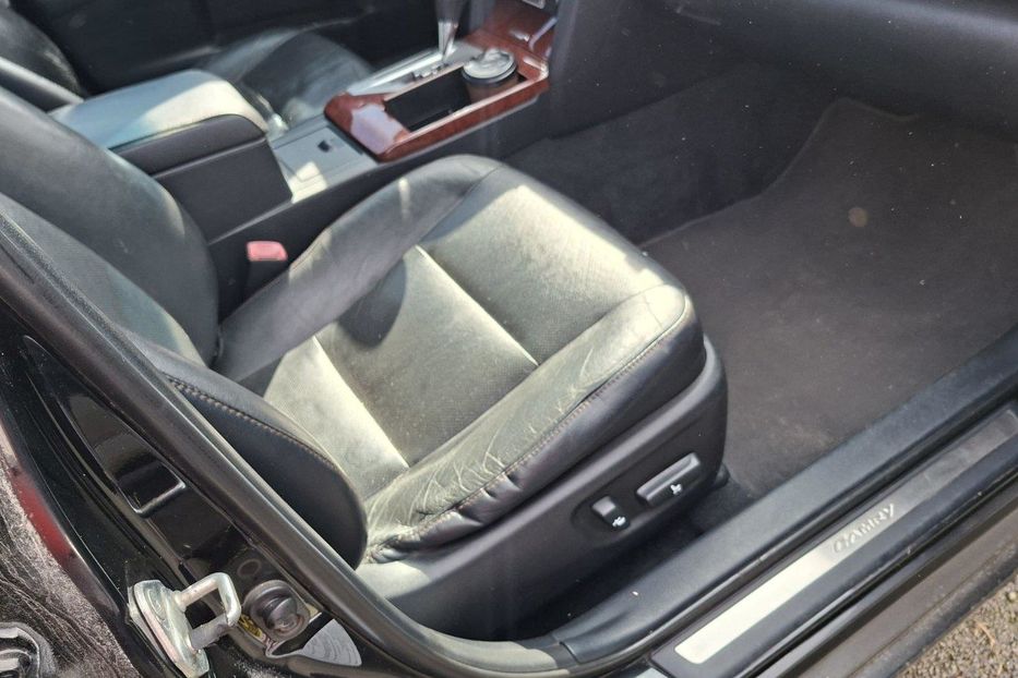Продам Toyota Camry 2011 года в Днепре