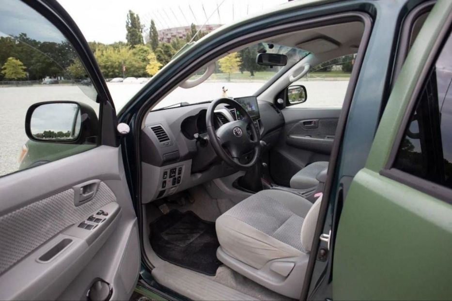 Продам Toyota Hilux 2007 года в Киеве