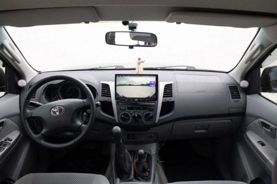 Продам Toyota Hilux 2007 года в Киеве