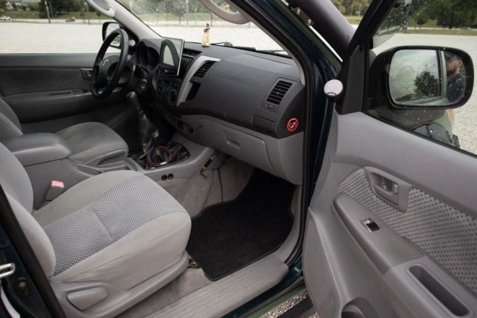 Продам Toyota Hilux 2007 года в Киеве