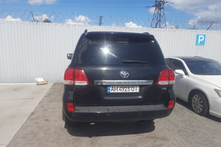 Продам Toyota Land Cruiser 200 2017 года в Днепре