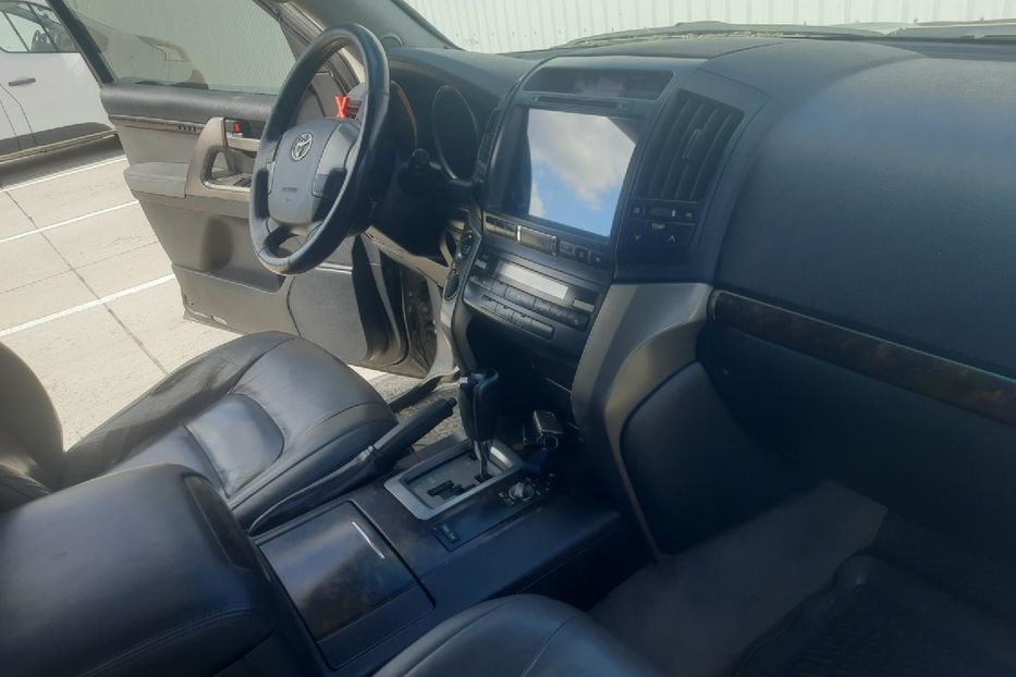 Продам Toyota Land Cruiser 200 2017 года в Днепре