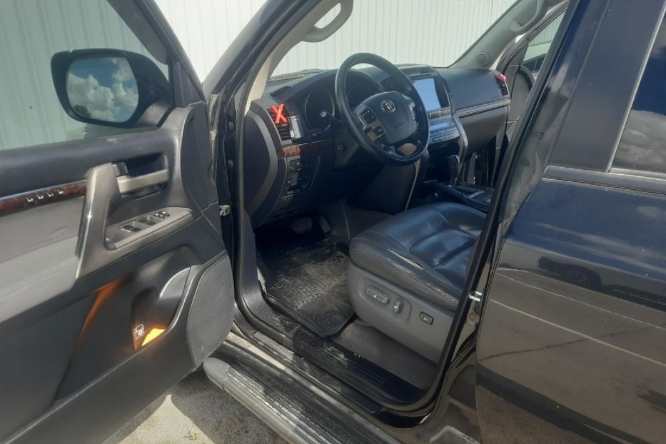 Продам Toyota Land Cruiser 200 2017 года в Днепре
