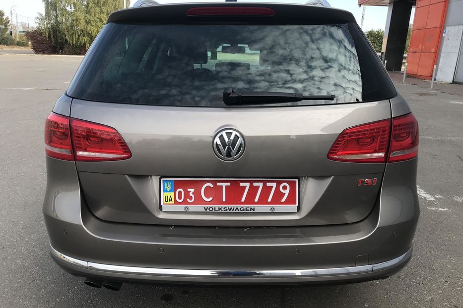 Продам Volkswagen Passat B7 2.0TSI Highline Sport Edition 2013 года в Харькове