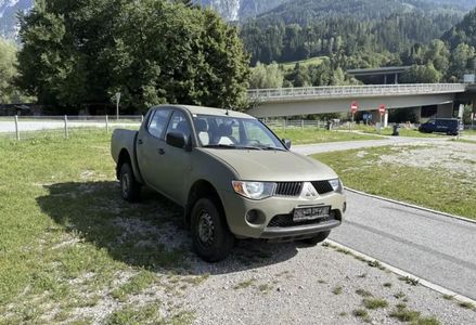 Продам Mitsubishi L 200 2010 года в Киеве