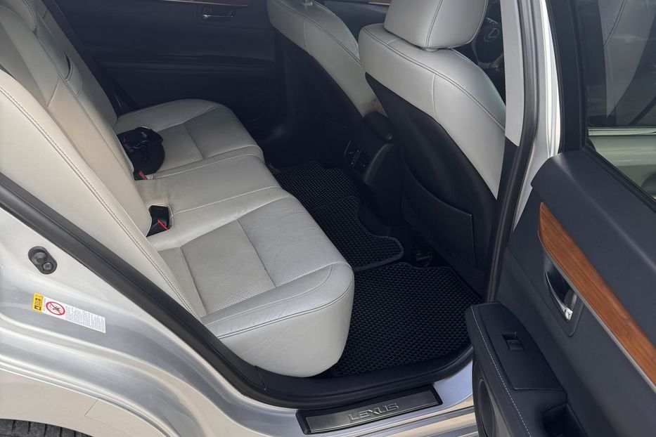 Продам Lexus ES 300 2013 года в г. Измаил, Одесская область