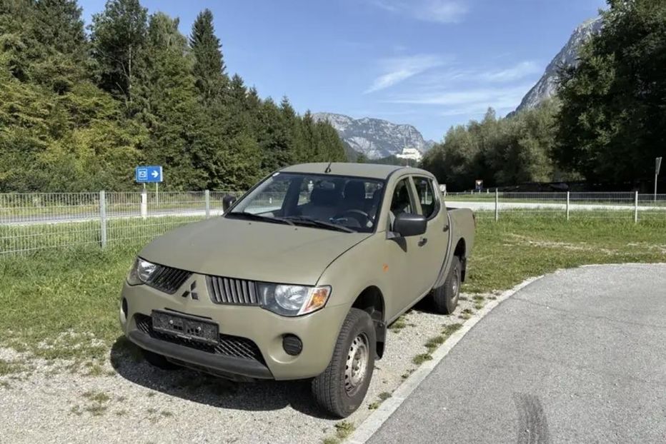 Продам Mitsubishi L 200 2010 года в Киеве