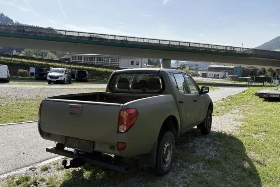 Продам Mitsubishi L 200 2010 года в Киеве