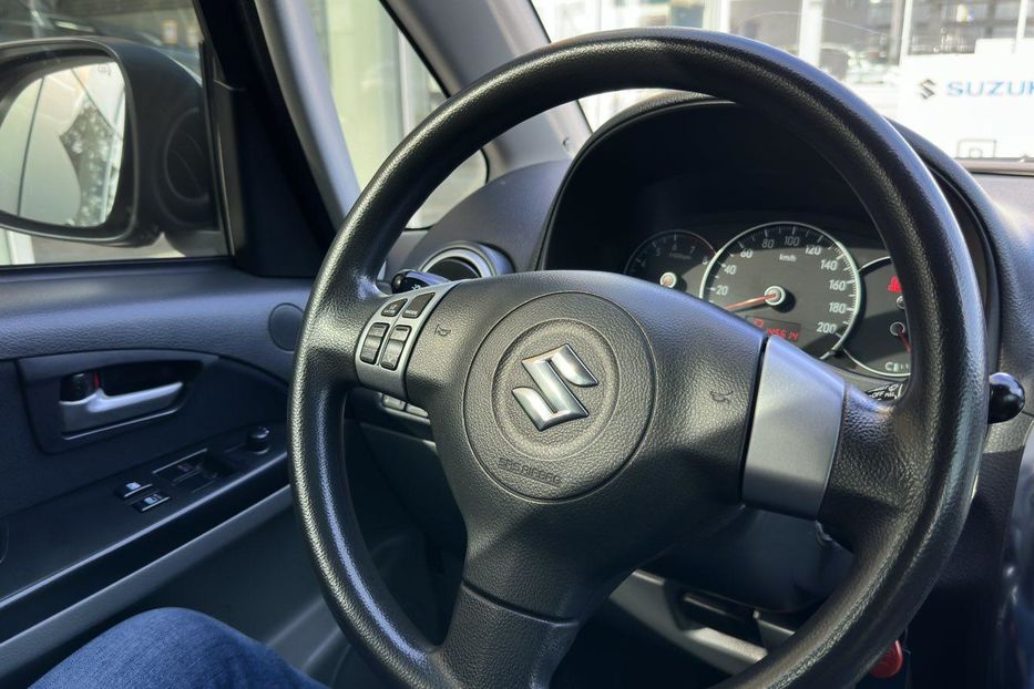 Продам Suzuki SX4 GL 2008 года в Харькове