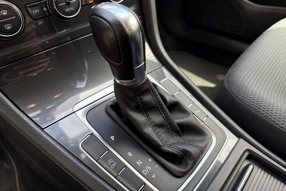 Продам Volkswagen Golf VII Comfortline 1.6 TDI 2019 года в Киеве