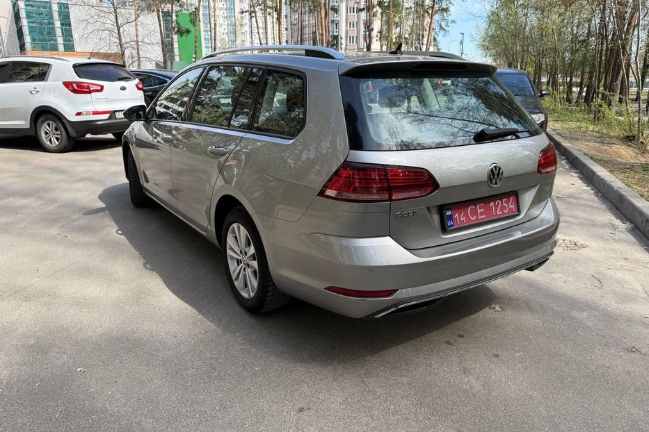 Продам Volkswagen Golf VII Comfortline 1.6 TDI 2019 года в Киеве
