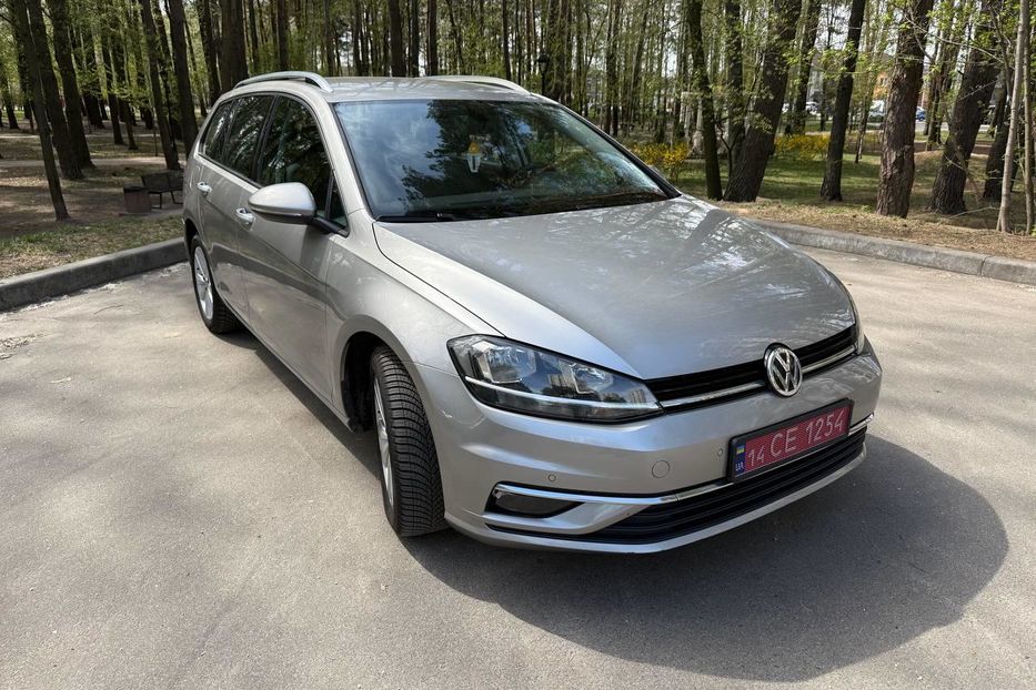 Продам Volkswagen Golf VII Comfortline 1.6 TDI 2019 года в Киеве