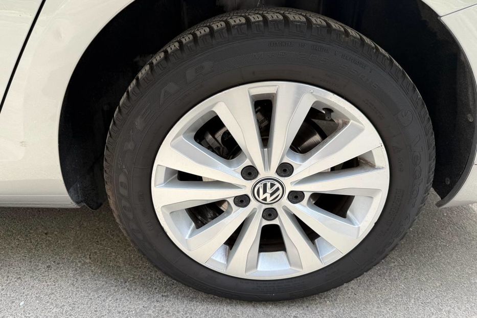 Продам Volkswagen Golf VII Comfortline 1.6 TDI 2019 года в Киеве