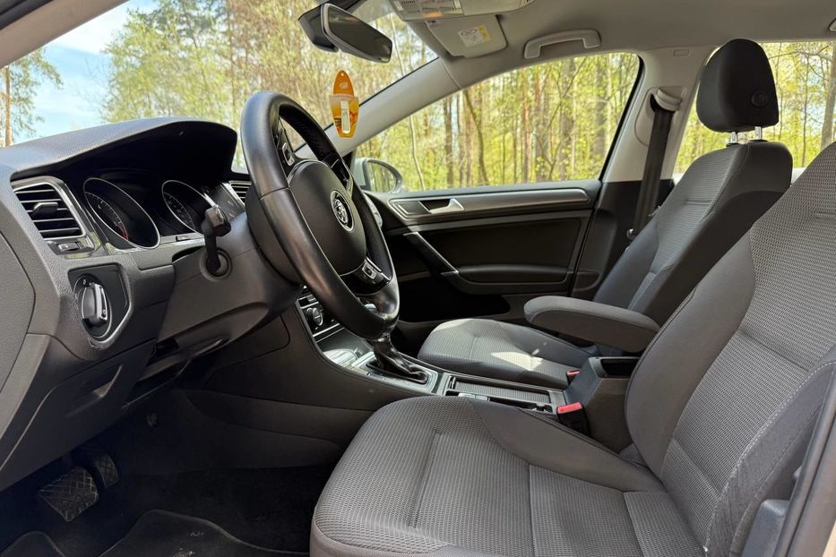 Продам Volkswagen Golf VII Comfortline 1.6 TDI 2019 года в Киеве