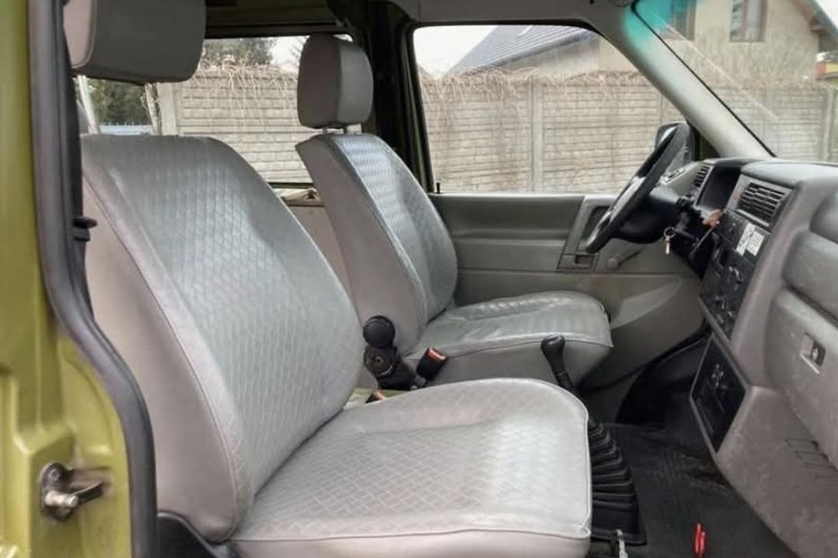 Продам Volkswagen T4 (Transporter) пасс. T4 2002 года в Киеве