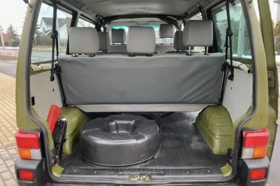 Продам Volkswagen T4 (Transporter) пасс. T4 2002 года в Киеве