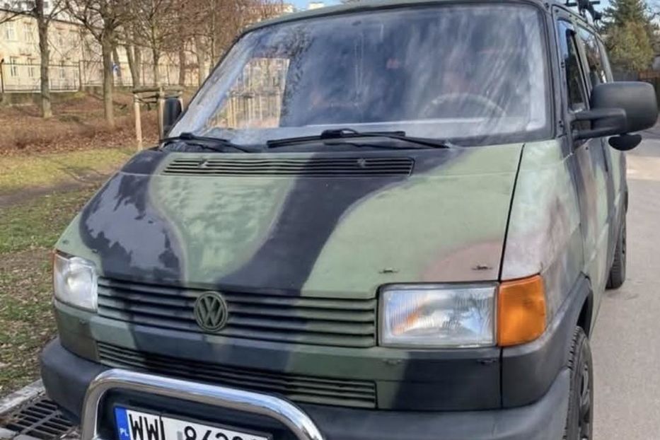 Продам Volkswagen T4 (Transporter) пасс. Т4 2002 года в Киеве