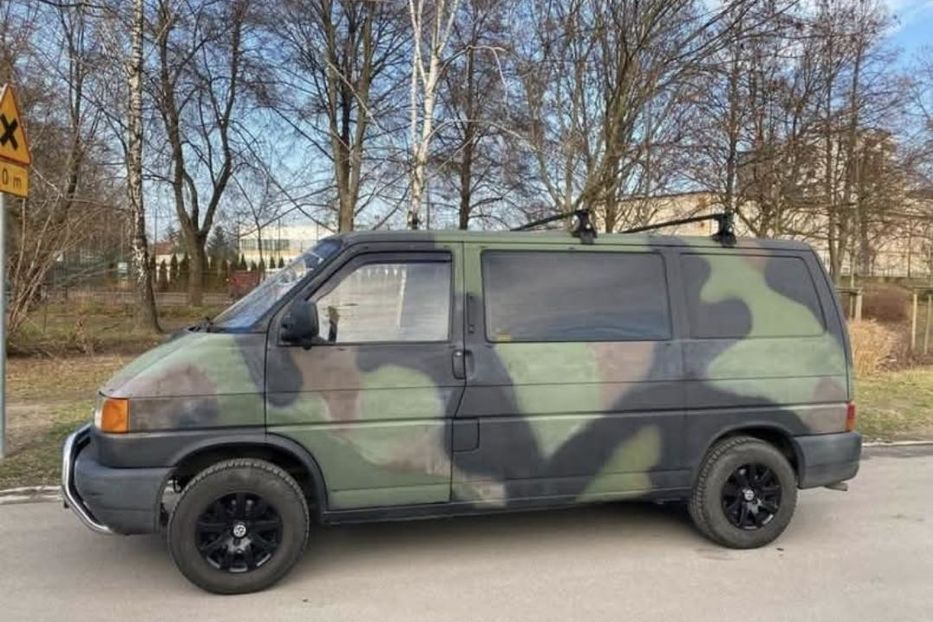 Продам Volkswagen T4 (Transporter) пасс. Т4 2002 года в Киеве