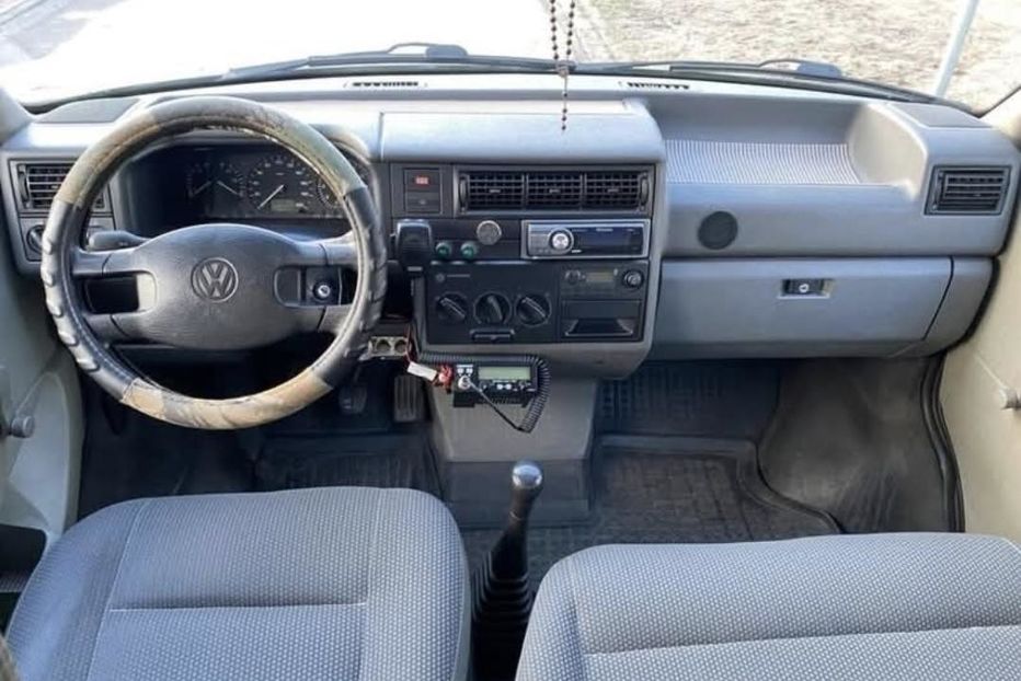 Продам Volkswagen T4 (Transporter) пасс. Т4 2002 года в Киеве