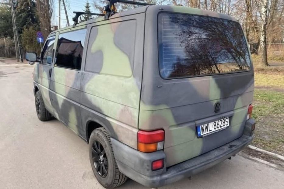 Продам Volkswagen T4 (Transporter) пасс. Т4 2002 года в Киеве