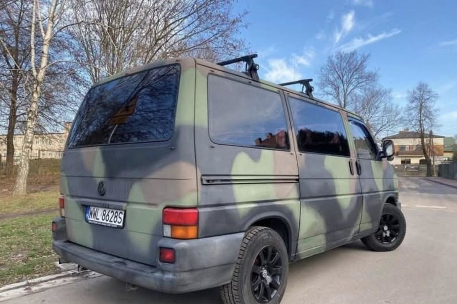 Продам Volkswagen T4 (Transporter) пасс. Т4 2002 года в Киеве