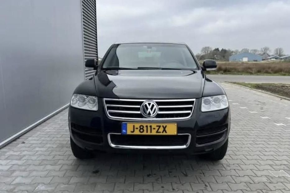 Продам Volkswagen Touareg 2005 года в Киеве